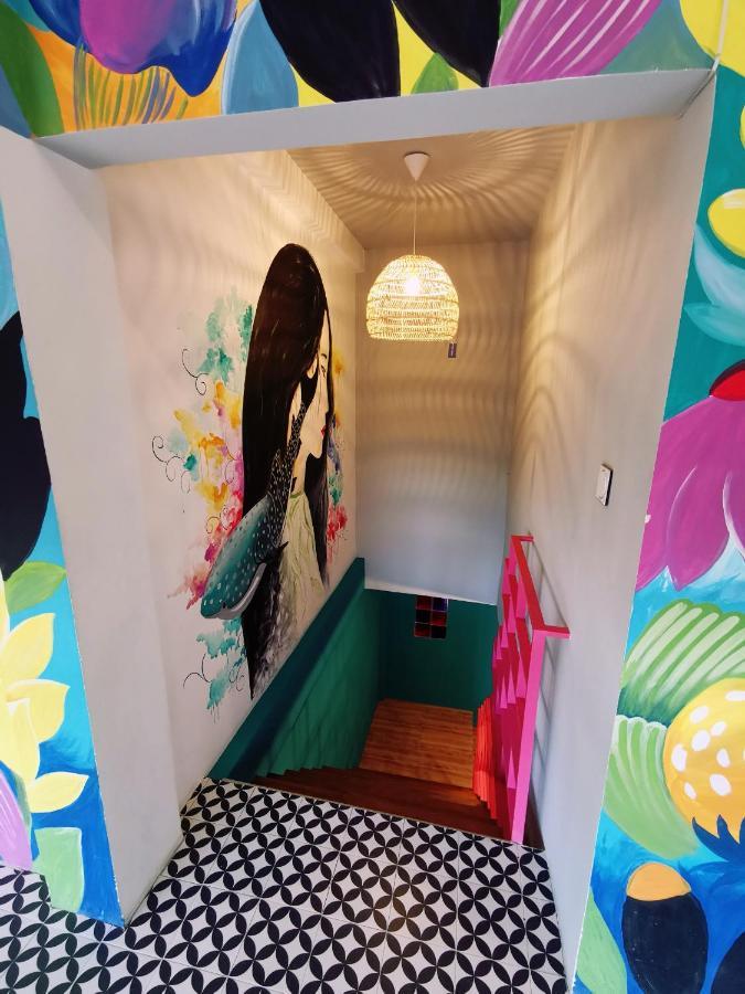 Way Shack Hostel Oslob Esterno foto